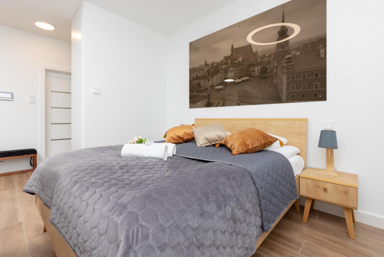 Srodmiescie Warsaw Muranow Apartments With Parking By Noclegi Renters Esterno foto
