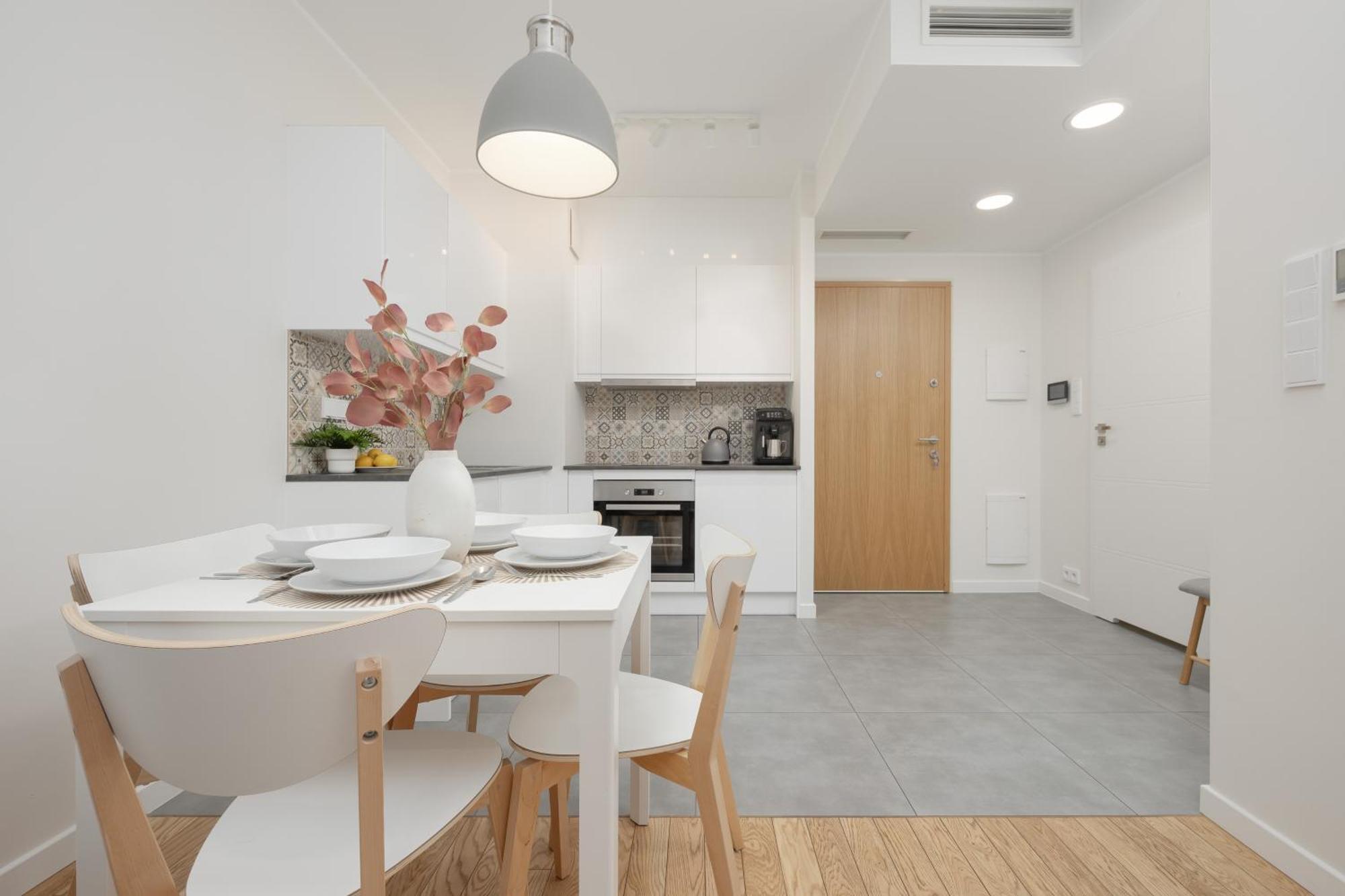 Srodmiescie Warsaw Muranow Apartments With Parking By Noclegi Renters Esterno foto