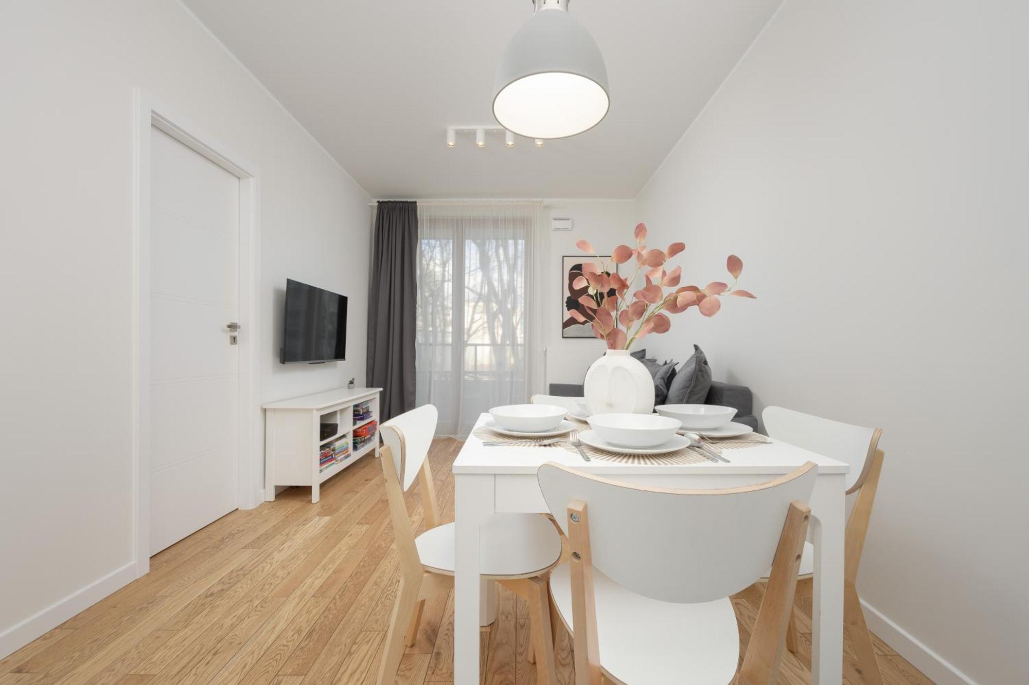 Srodmiescie Warsaw Muranow Apartments With Parking By Noclegi Renters Esterno foto